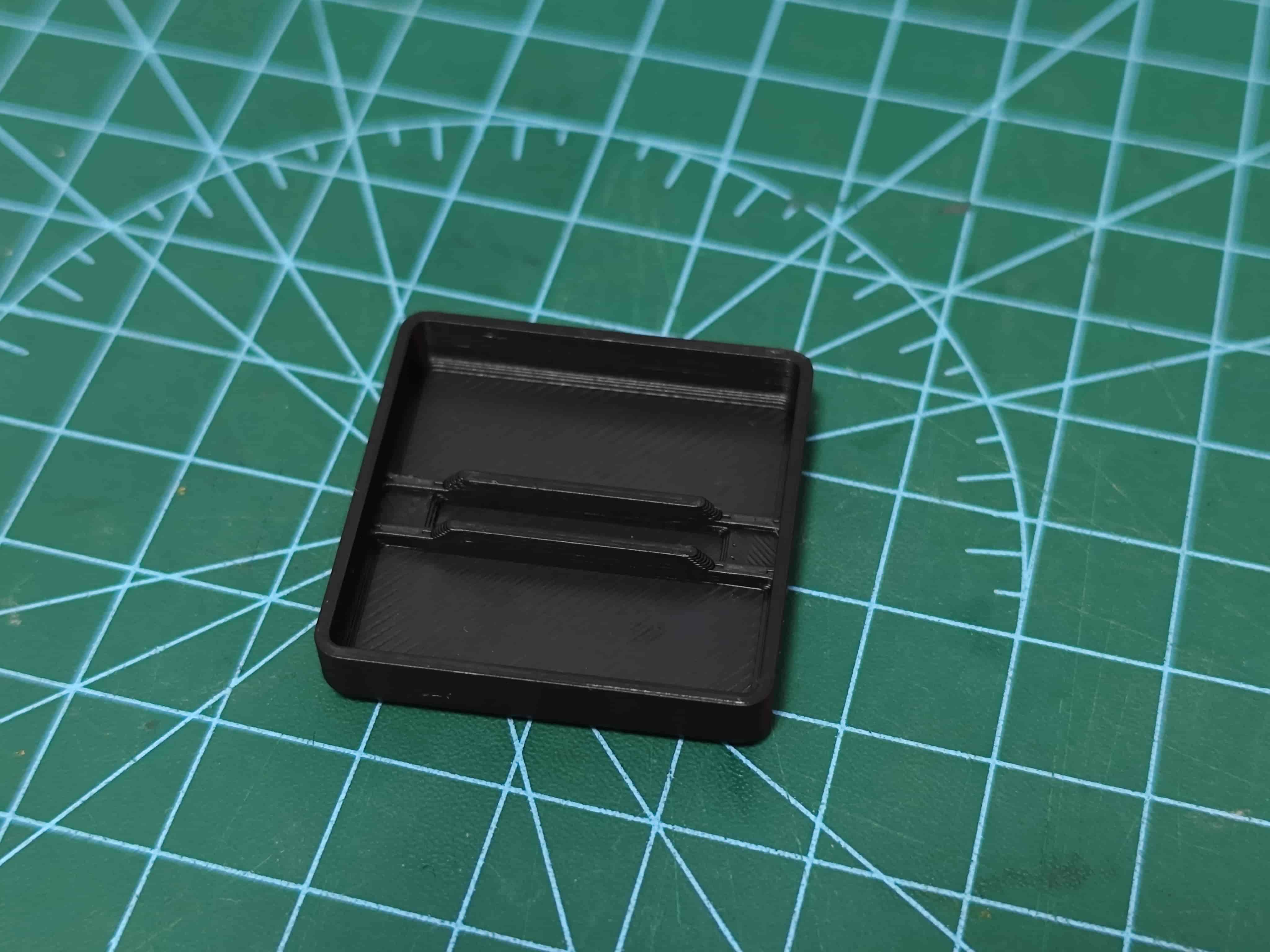 Magnet Polarity Detector