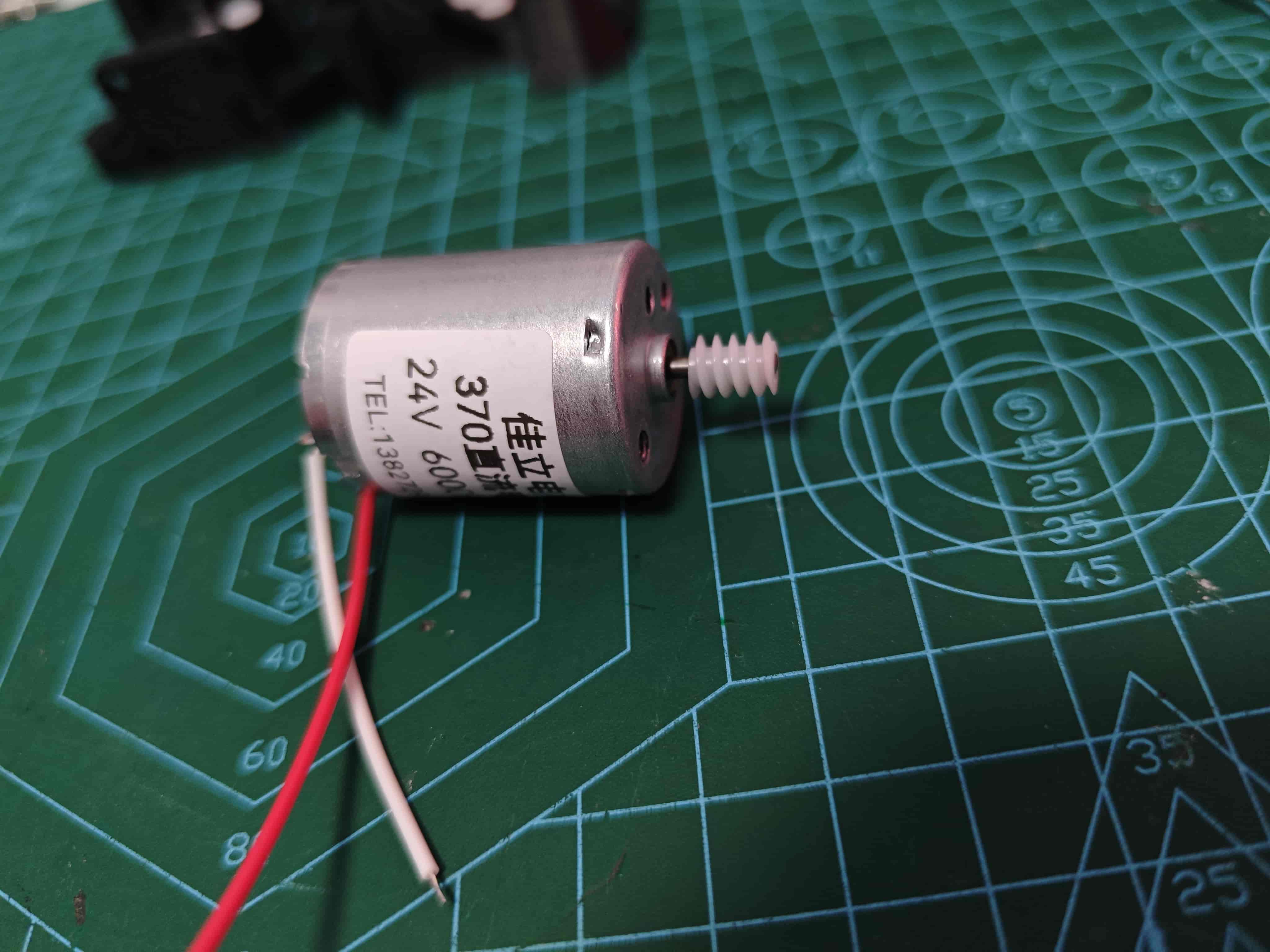 Install Worm Gear